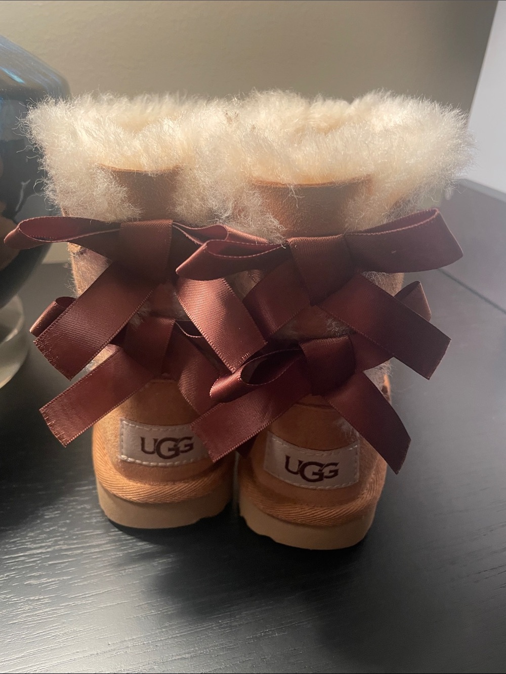 UGG Kids Bow-Back Boots - Chestnut with Cream Cuff